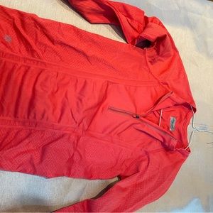 Athleta salmon orange Lycra athletic top.